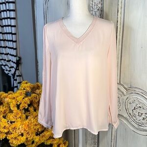 Premise Elegant Light Pink V-Neck Blouse NWT